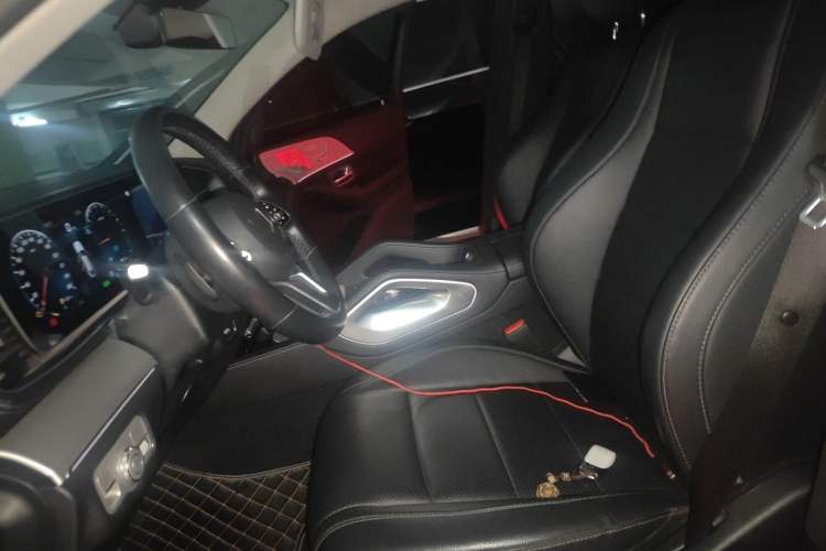 Used Mercedes-Benz GLE New Energy 2022 Restyled GLE 350 e 4MATIC Coupe SUV Left Front Seat