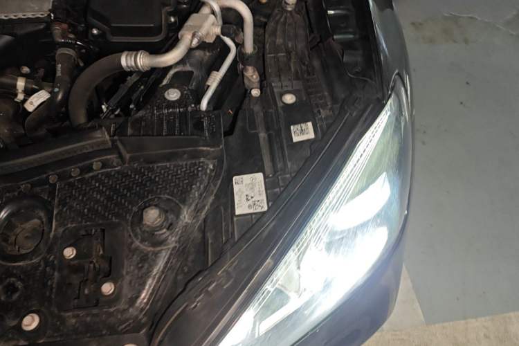 Used Mercedes-Benz GLE New Energy 2022 Restyled GLE 350 e 4MATIC Engine Bay Left