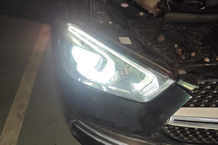 Used Mercedes-Benz GLE New Energy 2022 Restyled GLE 350 e 4MATIC Right Front Headlight