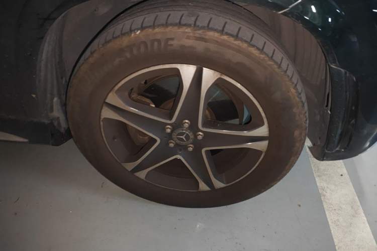 Used Mercedes-Benz GLE New Energy 2022 Restyled GLE 350 e 4MATIC Right Front Wheel Hub