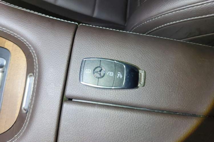 Used Mercedes-Benz GLE New Energy 2022 GLE 350 e 4MATIC Vehicle Key