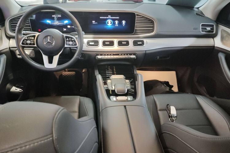 Used Mercedes-Benz GLE New Energy 2022 Restyled GLE 350 e 4MATIC Coupe SUV Center Console