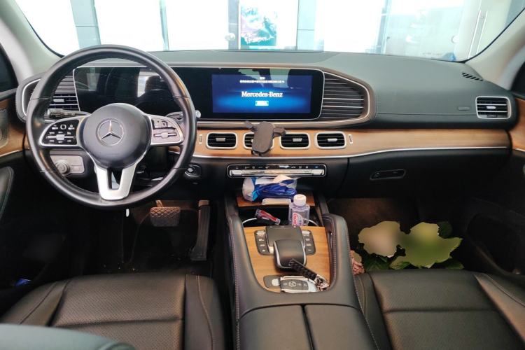 Used Mercedes-Benz GLE New Energy 2022 Restyled GLE 350 e 4MATIC Center Console