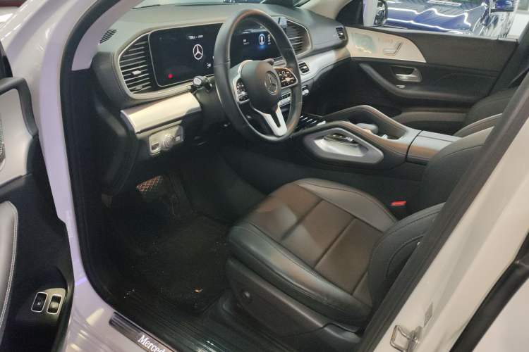Used Mercedes-Benz GLE New Energy 2022 Restyled GLE 350 e 4MATIC Coupe SUV Driver Seat