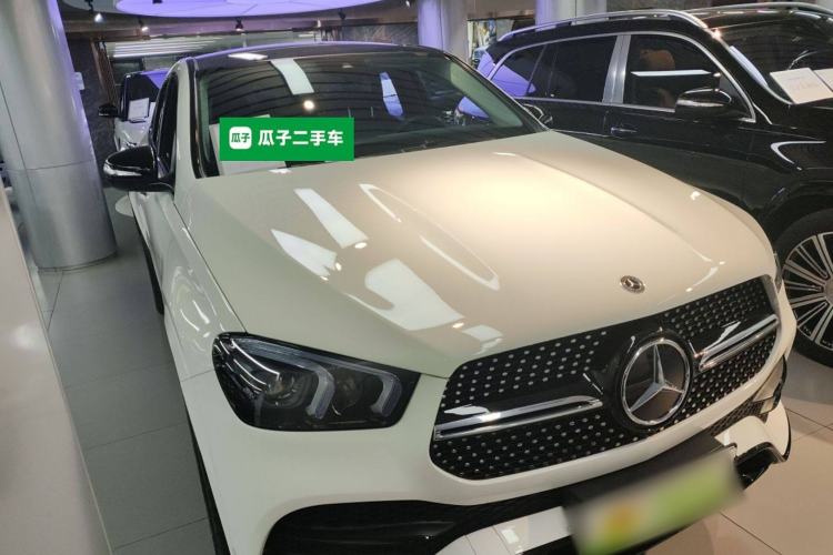 Used Mercedes-Benz GLE New Energy 2022 Restyled GLE 350 e 4MATIC Coupe SUV Front Right 45 Deg