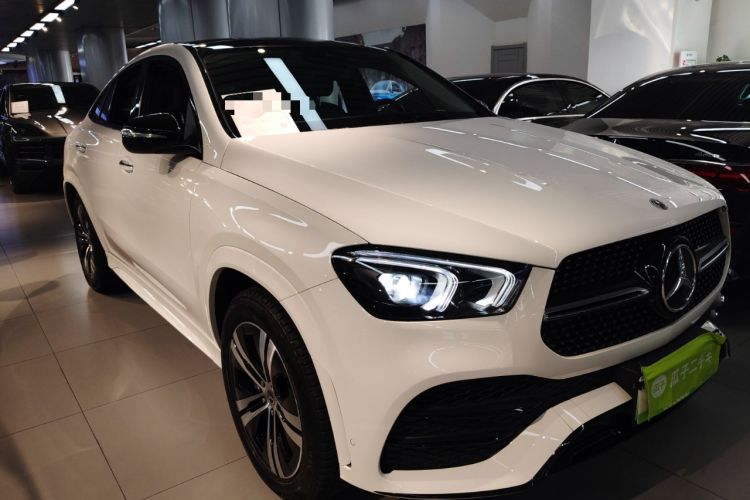 Used Mercedes-Benz GLE New Energy 2022 Restyled GLE 350 e 4MATIC Coupe SUV Front Right 45 Deg