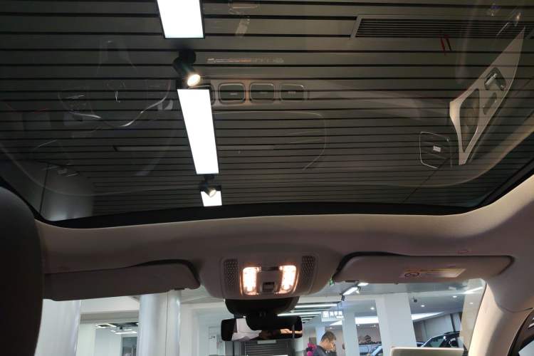 Used Mercedes-Benz GLE New Energy 2022 Restyled GLE 350 e 4MATIC Coupe SUV Headliner