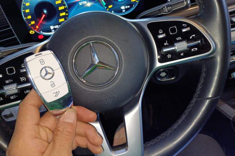 Used Mercedes-Benz GLE New Energy 2022 Restyled GLE 350 e 4MATIC Coupe SUV Interior 1