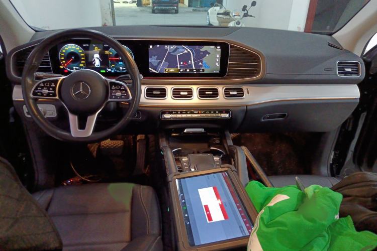 Used Mercedes-Benz GLE New Energy 2022 Restyled GLE 350 e 4MATIC Coupe SUV Interior 2