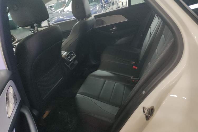 Used Mercedes-Benz GLE New Energy 2022 Restyled GLE 350 e 4MATIC Coupe SUV Left Rear Seat