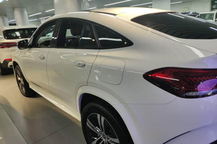 Used Mercedes-Benz GLE New Energy 2022 Restyled GLE 350 e 4MATIC Coupe SUV Left Side