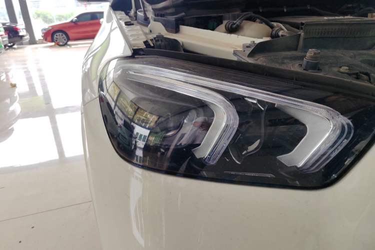 Used Mercedes-Benz GLE New Energy 2022 Restyled GLE 350 e 4MATIC Right Front Headlight
