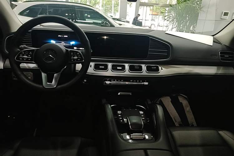 Used Mercedes-Benz GLE New Energy 2023 GLE 350 e 4MATIC Coupe SUV Center Console