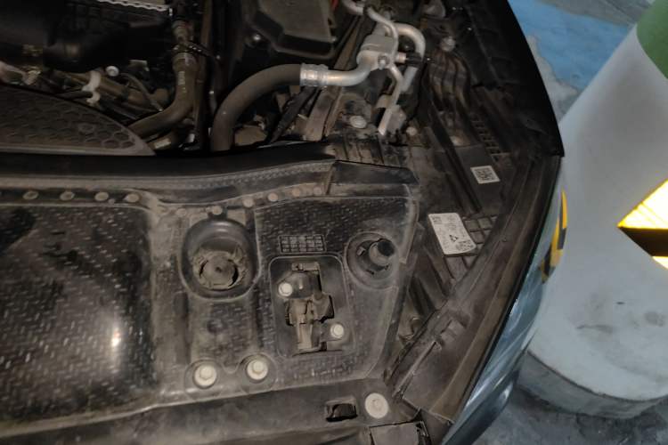 Used Mercedes-Benz GLE New Energy 2023 GLE 350 e 4MATIC Engine Bay Left