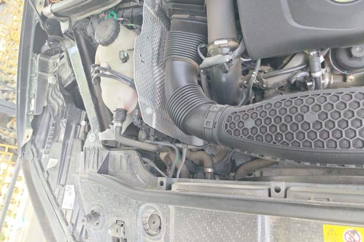 Used Mercedes-Benz GLE New Energy 2023 GLE 350 e 4MATIC Engine Bay Right