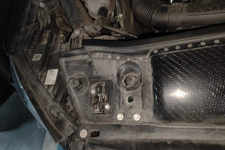 Used Mercedes-Benz GLE New Energy 2023 GLE 350 e 4MATIC Engine Bay Right