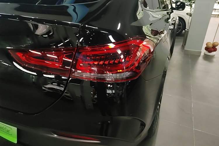 Used Mercedes-Benz GLE New Energy 2023 GLE 350 e 4MATIC Coupe SUV Exterior 3