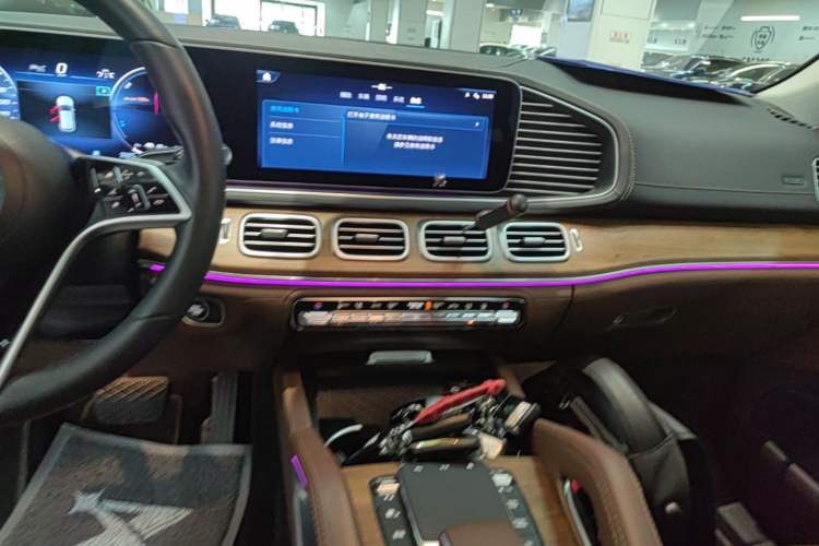 Used Mercedes-Benz GLE New Energy 2024 GLE 400 e 4MATIC Audio And AC Panel