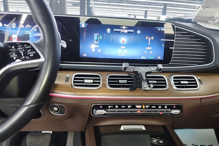 Used Mercedes-Benz GLE New Energy 2024 GLE 400 e 4MATIC Audio And AC Panel