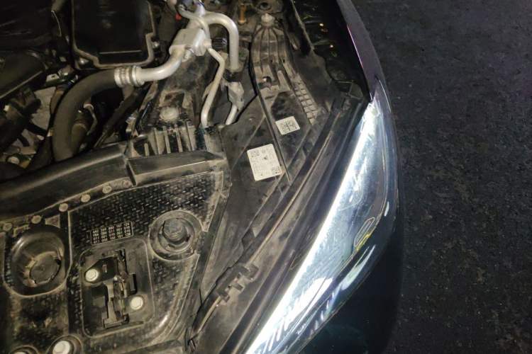 Used Mercedes-Benz GLE New Energy 2024 GLE 400 e 4MATIC Engine Bay Left
