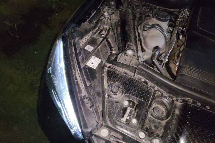Used Mercedes-Benz GLE New Energy 2024 GLE 400 e 4MATIC Engine Bay Right