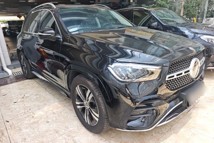 Used Mercedes-Benz GLE New Energy 2024 GLE 400 e 4MATIC Front Right 45 Deg