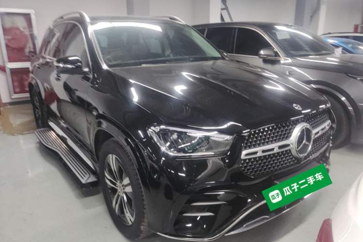 Used Mercedes-Benz GLE New Energy 2024 GLE 400 e 4MATIC Front Right 45 Deg