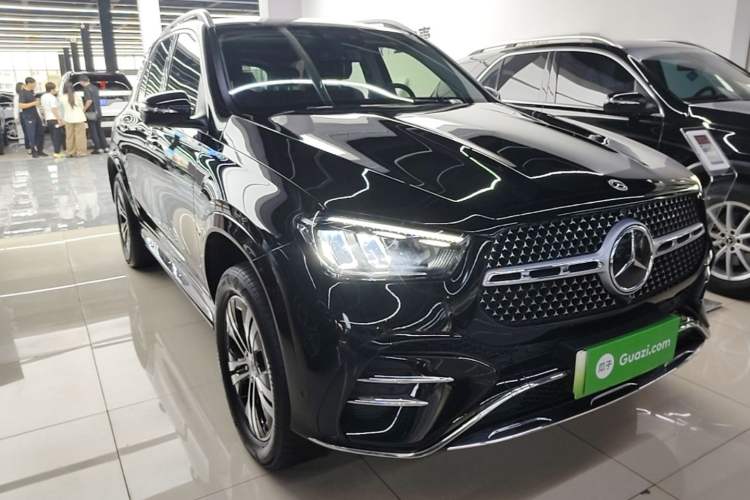 Used Mercedes-Benz GLE New Energy 2024 GLE 400 e 4MATIC Front Right 45 Deg
