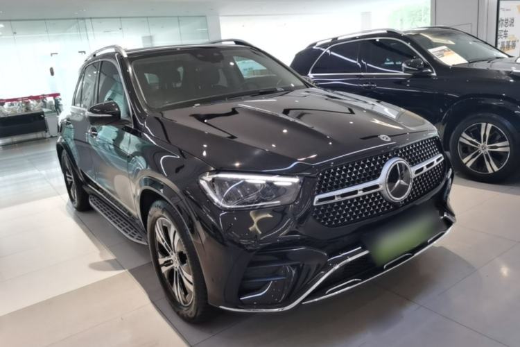 Used Mercedes-Benz GLE New Energy 2024 GLE 400 e 4MATIC Front Right 45 Deg