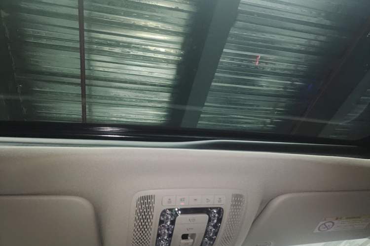 Used Mercedes-Benz GLE New Energy 2024 GLE 400 e 4MATIC Headliner