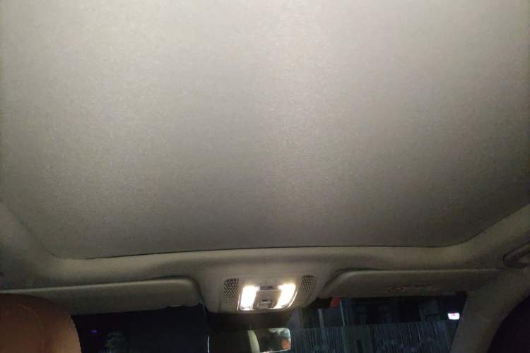 Used Mercedes-Benz GLE New Energy 2024 GLE 400 e 4MATIC Headliner