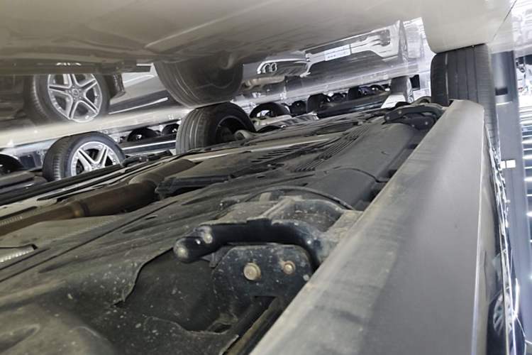 Used Mercedes-Benz GLE New Energy 2024 GLE 400 e 4MATIC Left Side Sill