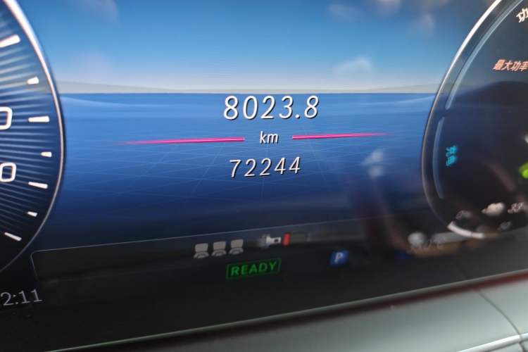 Used Mercedes-Benz GLE New Energy 2024 GLE 400 e 4MATIC Odometer Close Up