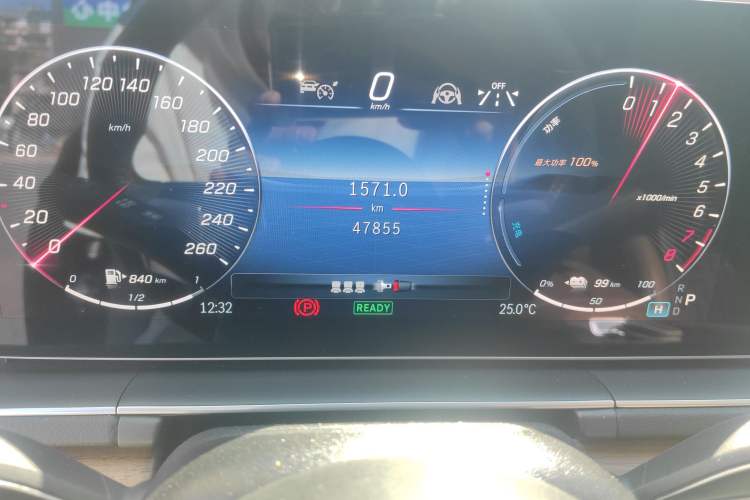 Used Mercedes-Benz GLE New Energy 2024 GLE 400 e 4MATIC Odometer Close Up