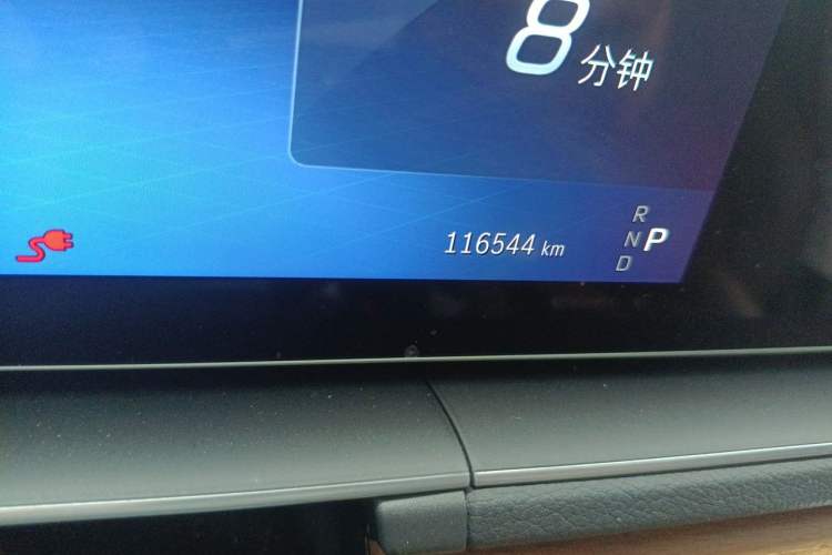Used Mercedes-Benz GLE New Energy 2024 GLE 400 e 4MATIC Odometer Close Up