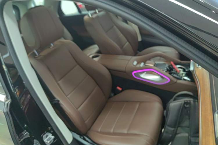 Used Mercedes-Benz GLE New Energy 2024 GLE 400 e 4MATIC Right Front Seat