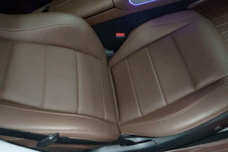 Used Mercedes-Benz GLE New Energy 2024 GLE 400 e 4MATIC Right Front Seat