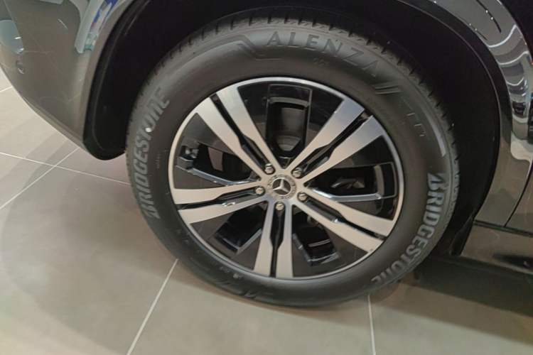 Used Mercedes-Benz GLE New Energy 2024 GLE 400 e 4MATIC Right Rear Wheel Hub