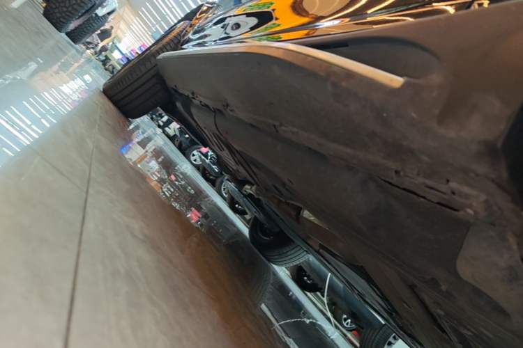 Used Mercedes-Benz GLE New Energy 2024 GLE 400 e 4MATIC Right Side Sill