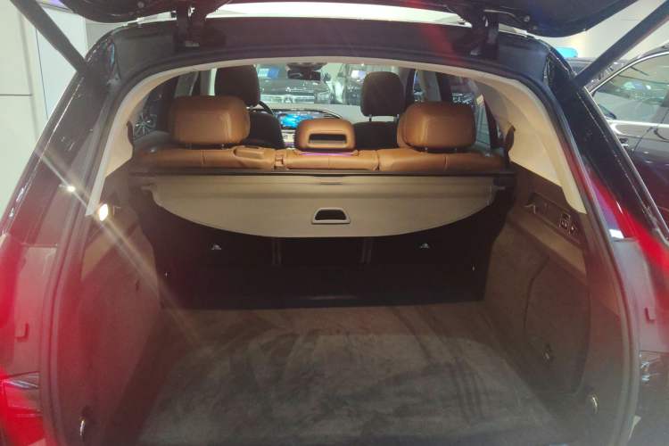 Used Mercedes-Benz GLE New Energy 2024 GLE 400 e 4MATIC Trunk