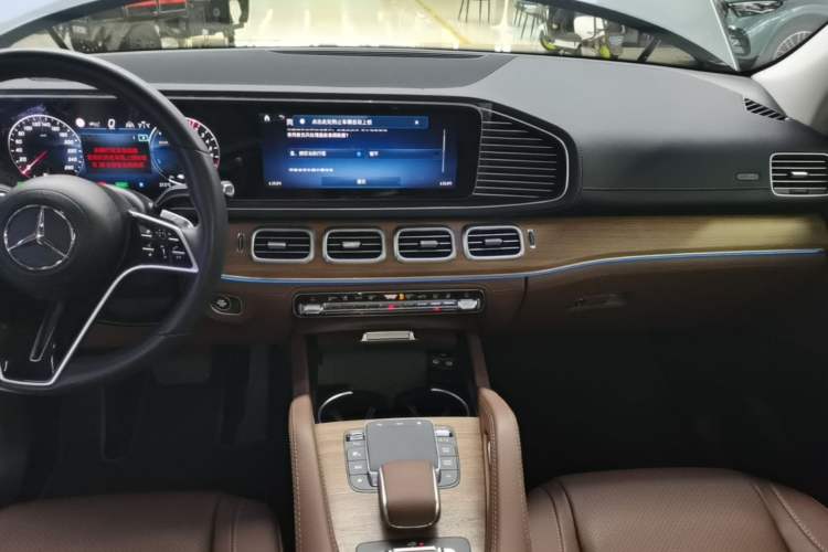 Used Mercedes-Benz GLE New Energy 2024 GLE 400 e 4MATIC Audio And AC Panel