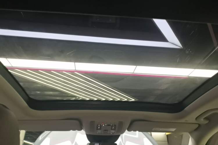 Used Mercedes-Benz GLE New Energy 2024 GLE 400 e 4MATIC Headliner