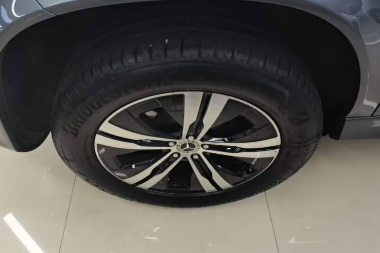 Used Mercedes-Benz GLE New Energy 2024 GLE 400 e 4MATIC Right Rear Wheel Hub
