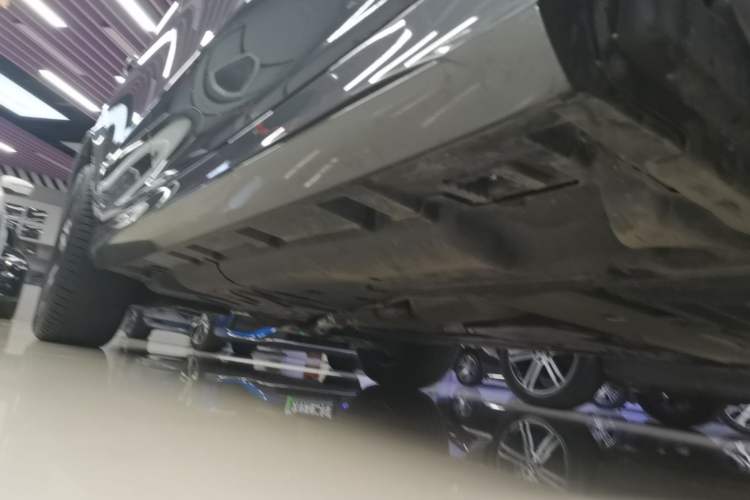 Used Mercedes-Benz GLE New Energy 2024 GLE 400 e 4MATIC Right Side Sill
