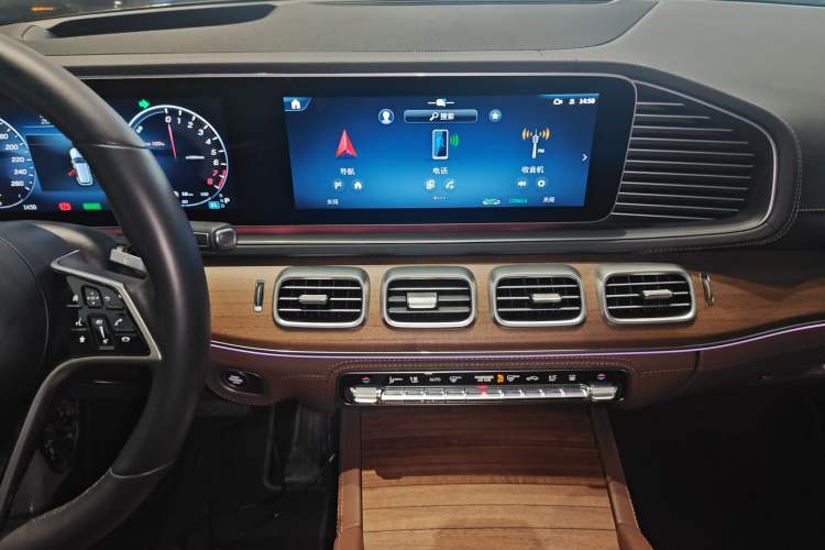 Used Mercedes-Benz GLE New Energy 2024 GLE 400 e 4MATIC Audio And AC Panel