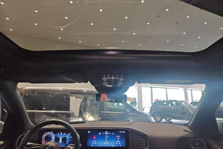 Used Mercedes-Benz GLE New Energy 2024 GLE 400 e 4MATIC Headliner