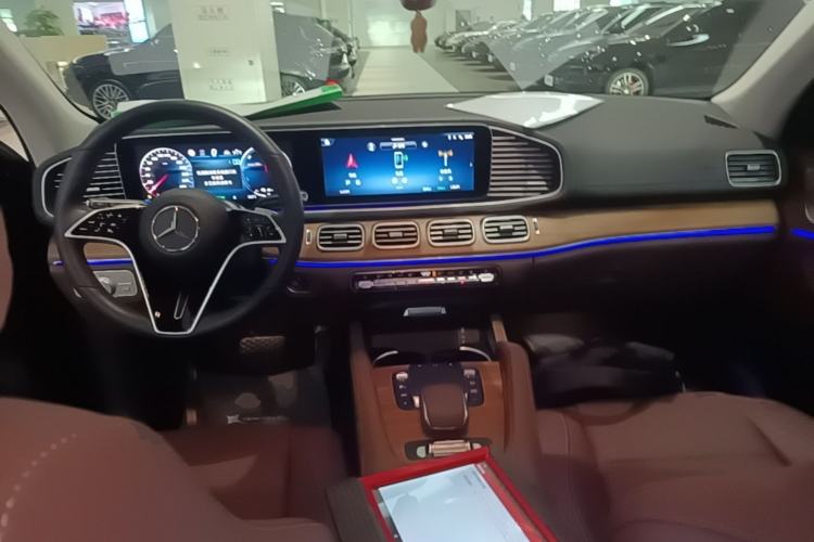 Used Mercedes-Benz GLE New Energy 2025 GLE 400 e 4MATIC Center Console