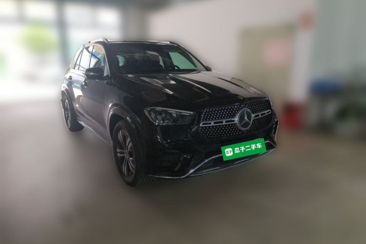 Used Mercedes-Benz GLE New Energy 2025 GLE 400 e 4MATIC Front Right 45 Deg