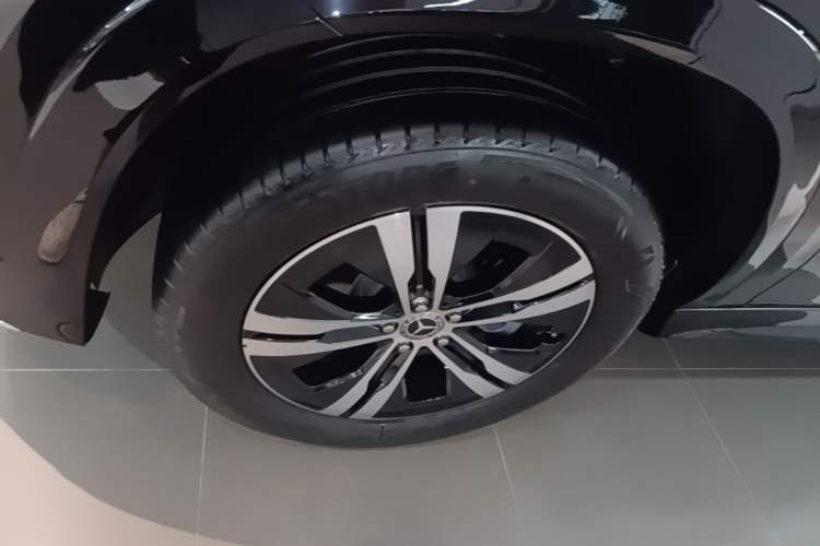 Used Mercedes-Benz GLE New Energy 2025 GLE 400 e 4MATIC Left Front Wheel Hub