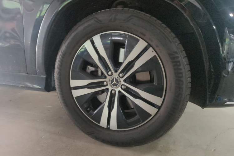 Used Mercedes-Benz GLE New Energy 2025 GLE 400 e 4MATIC Right Front Wheel Hub